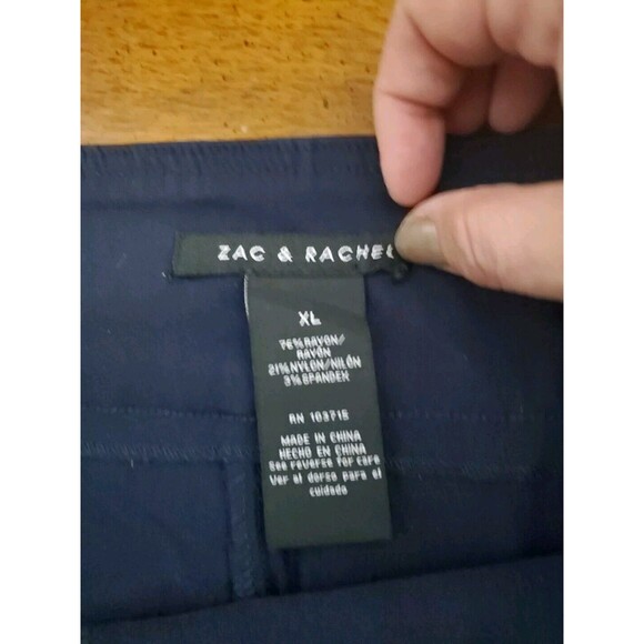 Zac & Rachel Navy Blue Skort Skirt Stretch Pockets Athletic Athleisure Size XL - Picture 3 of 6